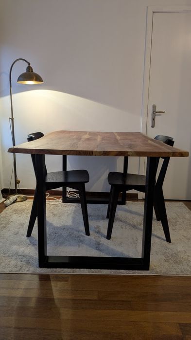 Conjunto de Mesa de Jantar + 2 Cadeiras