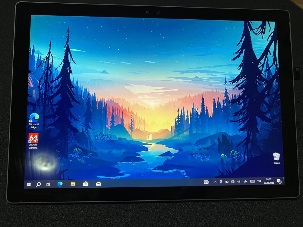 Microsoft Surface Pro 4 i7 16 Гб. 256 Гб. Windows 10 pro