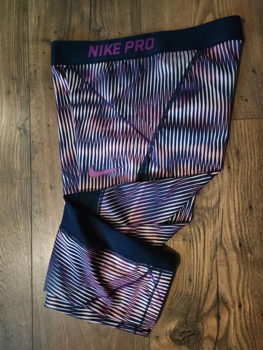 świetne legginsy Nike Pro za kolana 146 - 156