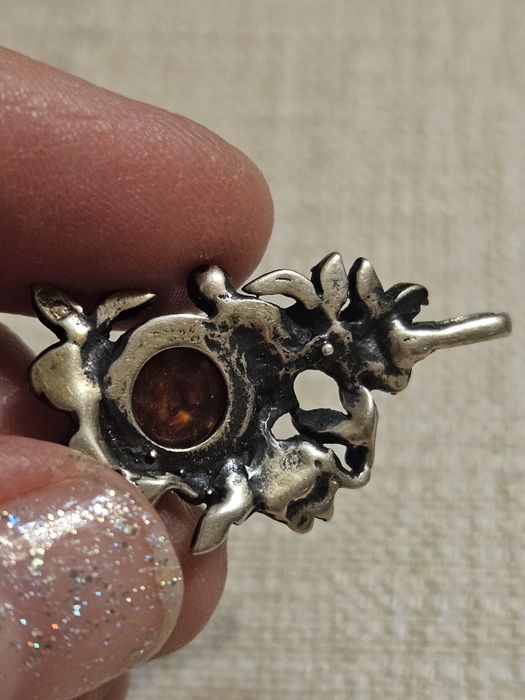 Wisiorek z bursztynem prl