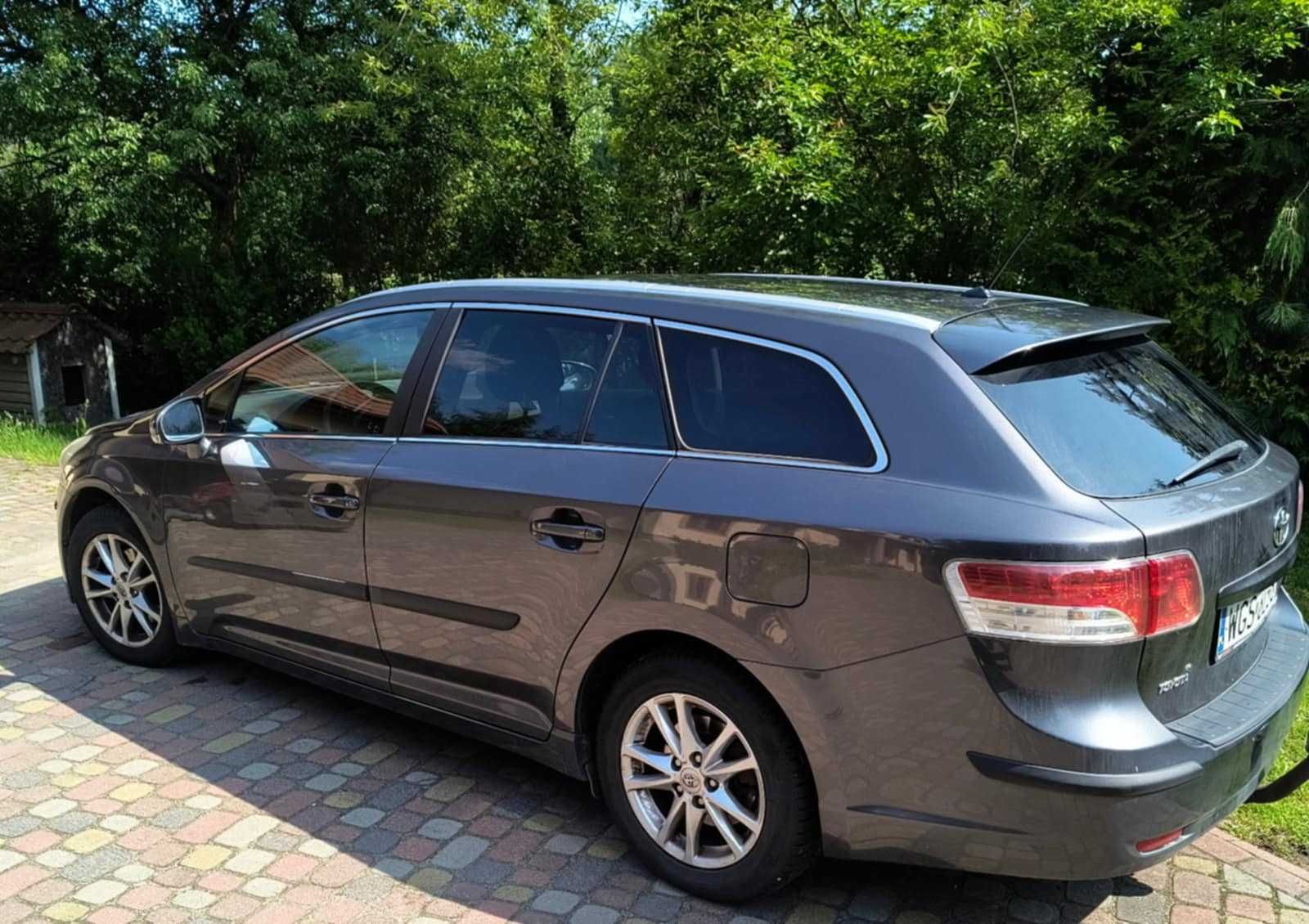 Toyota Avensis - T-27 2,0 D4D