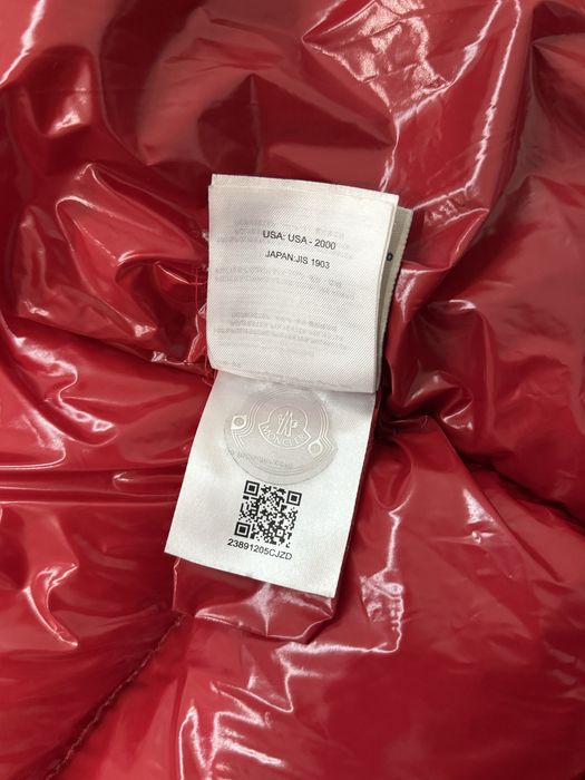 Пуховик moncler x valentino