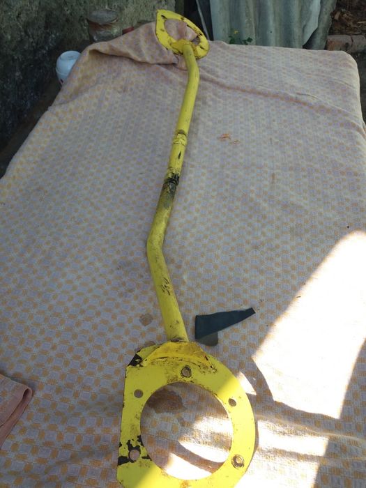 Продаю розпірку передніх стаканів ваз 2109