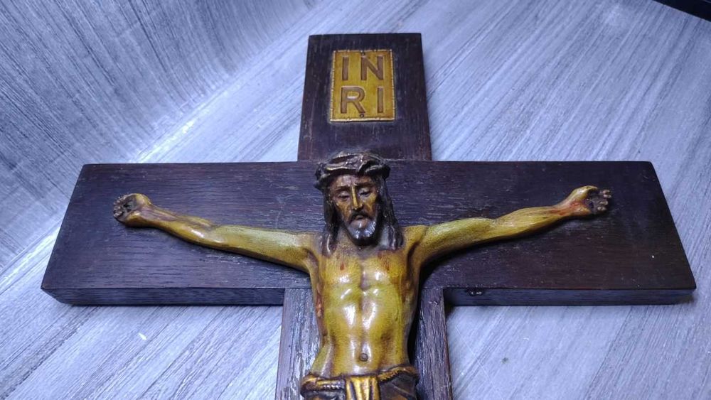 Duży drewniany Krzyż - Krucyfiks