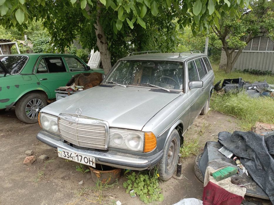 Мерседес W123S універсал.