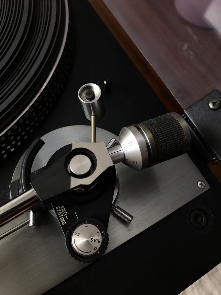 Gramofon Onkyo CP-700M