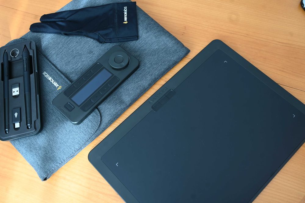 Графічний планшет Xencelabs Pen Tablet Medium (BPH1212W-A)