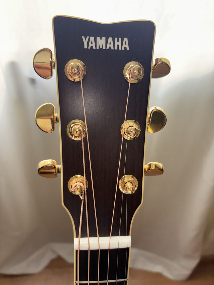 Guitarra Yamaha LL TA VT