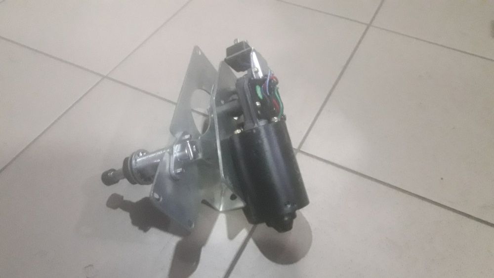 Дворнік МТЗ, стіклоочисник МТЗ, моторчик МТЗ, стеклоочиститель МТЗ,