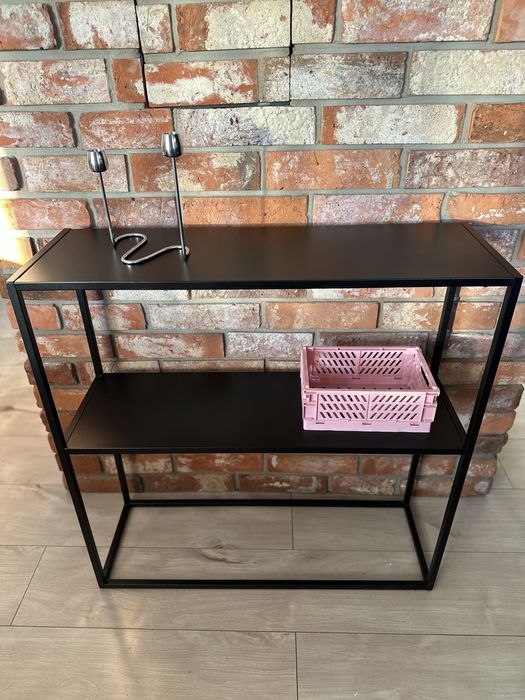 Czarna metalowa konsola jysk