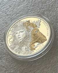 Уна и Лев  - серебряная монета с позолотой