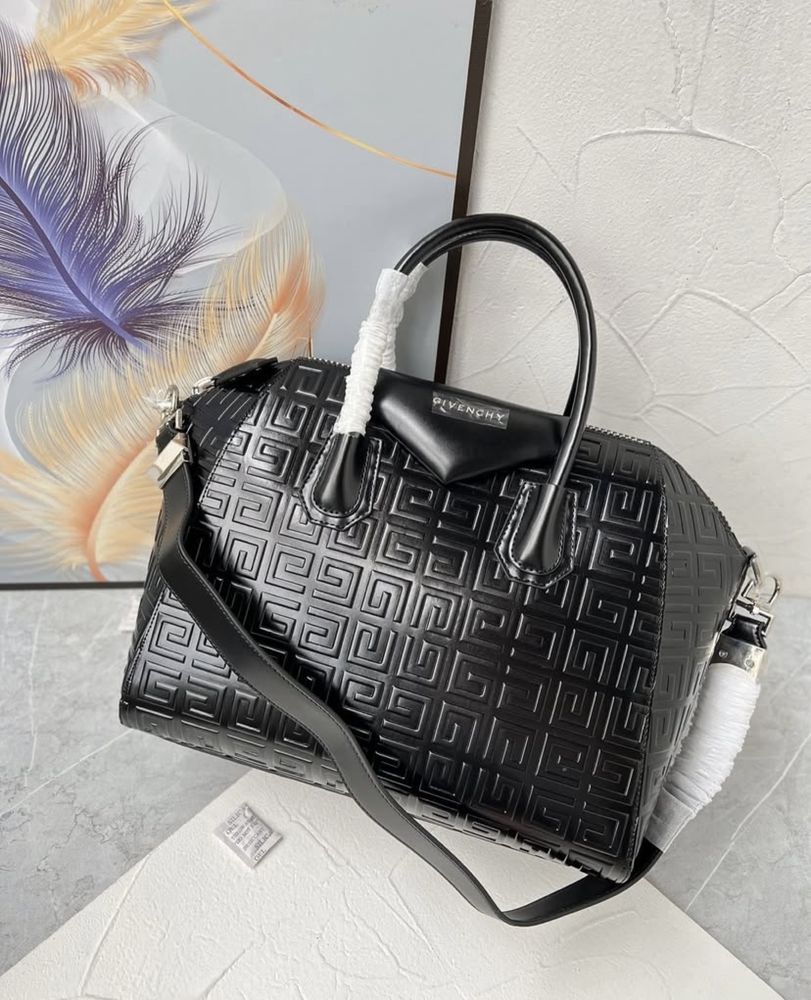 Torebka firmy Givenchy