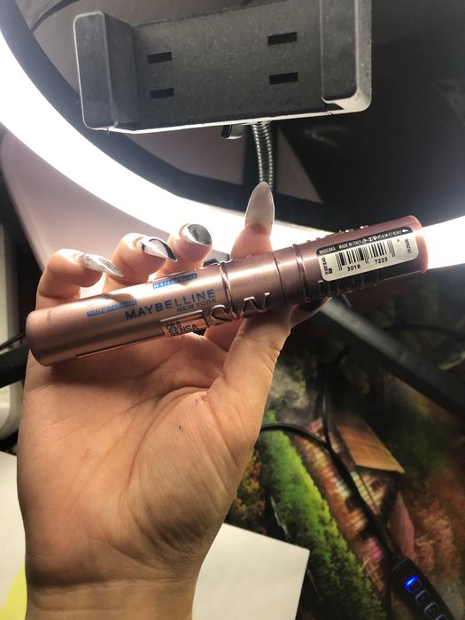 туш скай хай мейбелін