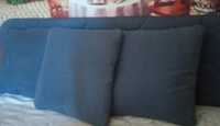Подушки диванные синего цвета  3 штуки