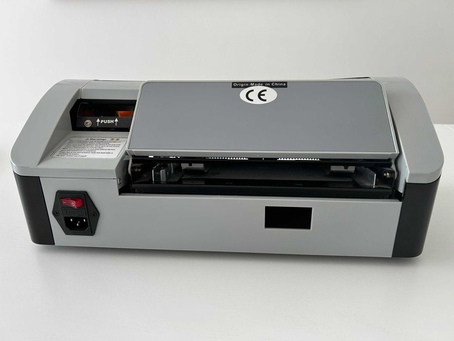 Gilotyna elektryczna SSB-001 do wizytówek/kart 50x90mm – Wycinarka A4