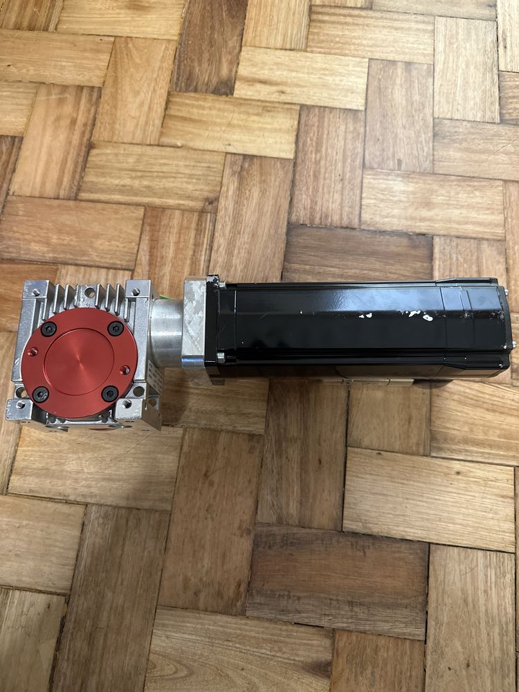 Servo motor Schneider