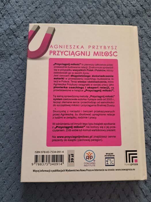 Książka pt."Przyiągnij miłość "