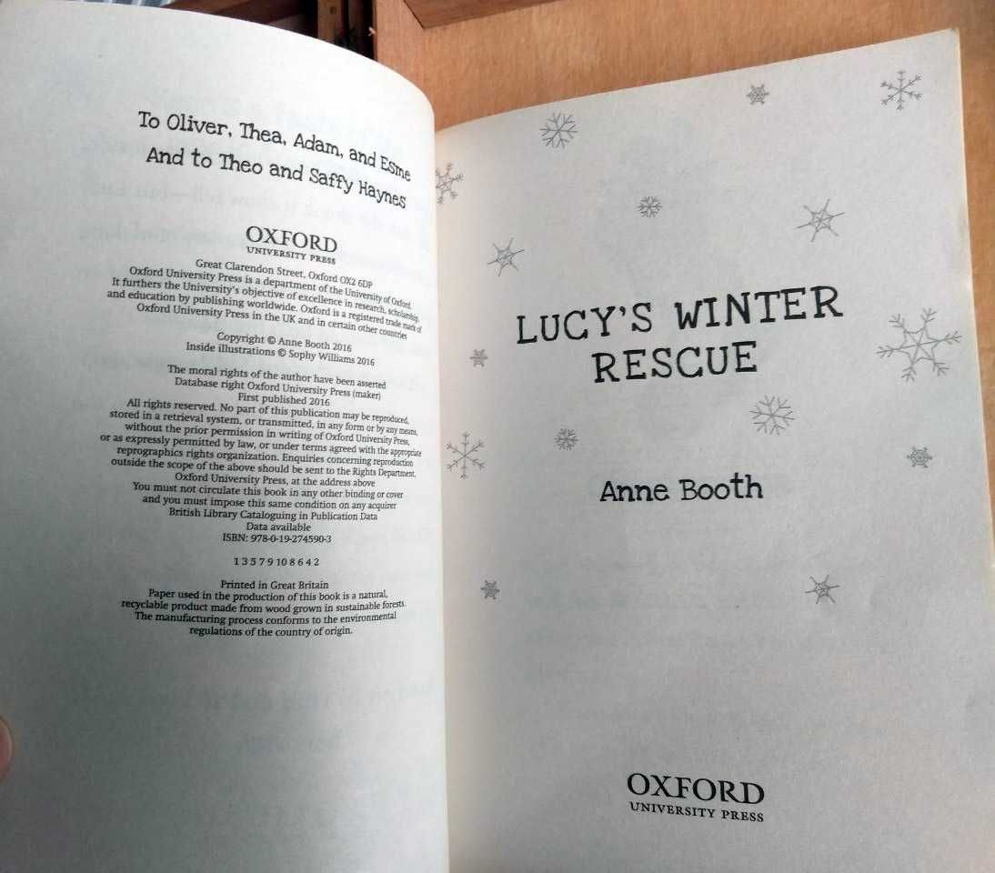 Дитяча книга "Lucy's Winter Rescue" (англ. мова)