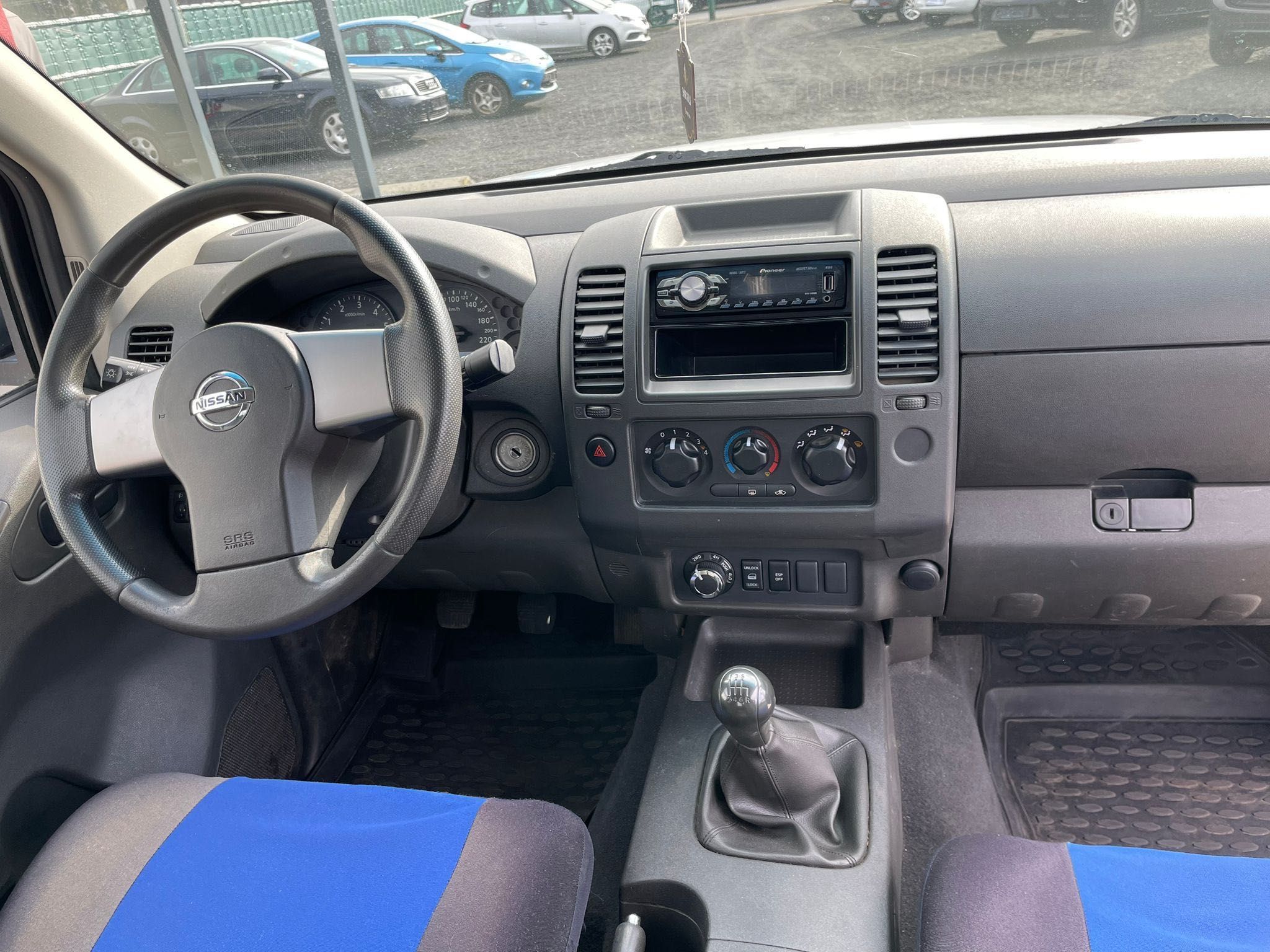 Nissan navara 2014