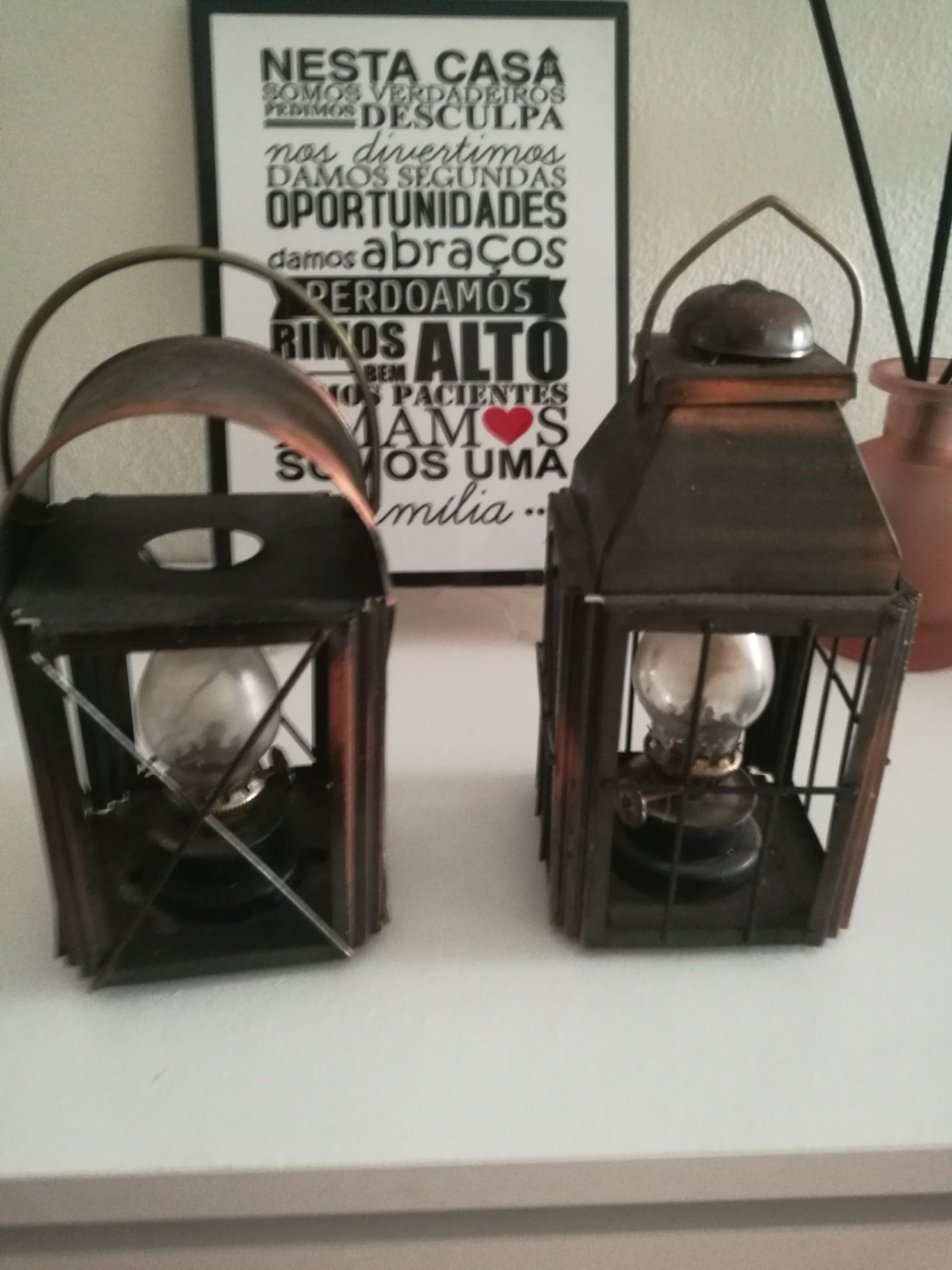 Par de candeias em bronze