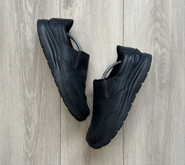 Шкіряні кросівки skechers work relaxed fit