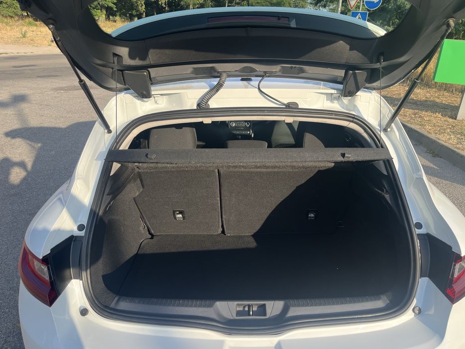 Renault Megan 4 1.5 до 30.11