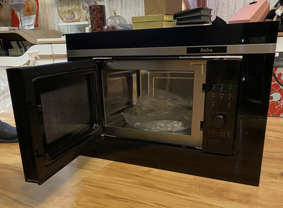 Amica-kuchenka mikrofalowa do zabudowy