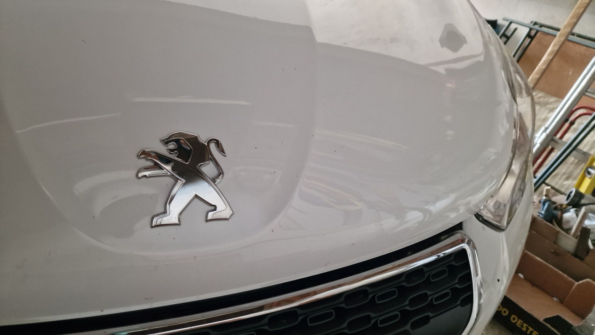 Peugeot 208 hdi 2015 um so dono e de garagem 80 mil km