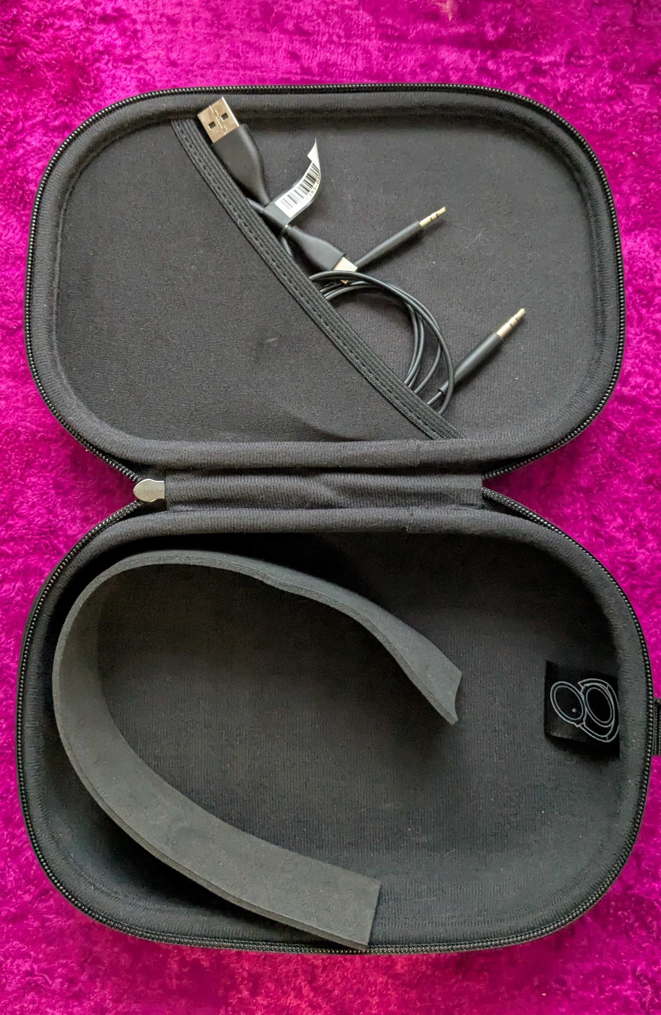 Чохол-кейс Bose QuietComfort 45
