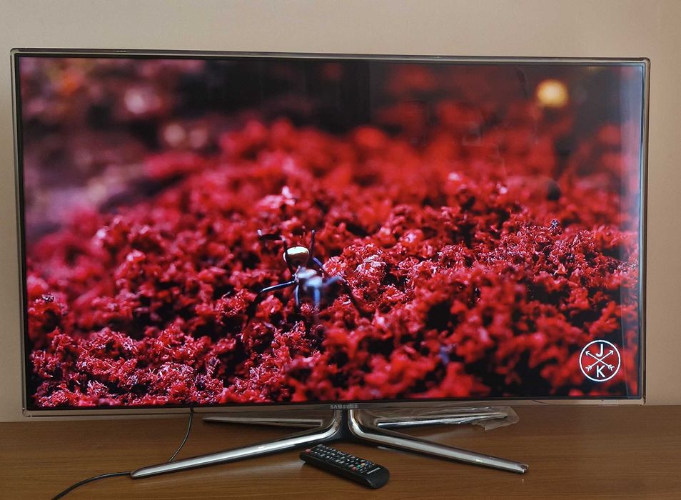 Телевізор "46" Samsung UE46D7090