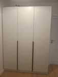 Pilnie sprzedam szafę w stanie idealnym 150 x 220