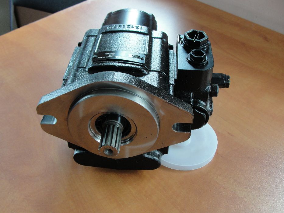 Pompa hydrauliczna do ładowarki MASSEY 8925,8926,8937,8947 CASSSAPA