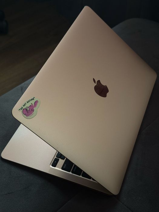 Macbook Air’13 2020 M1 8gb