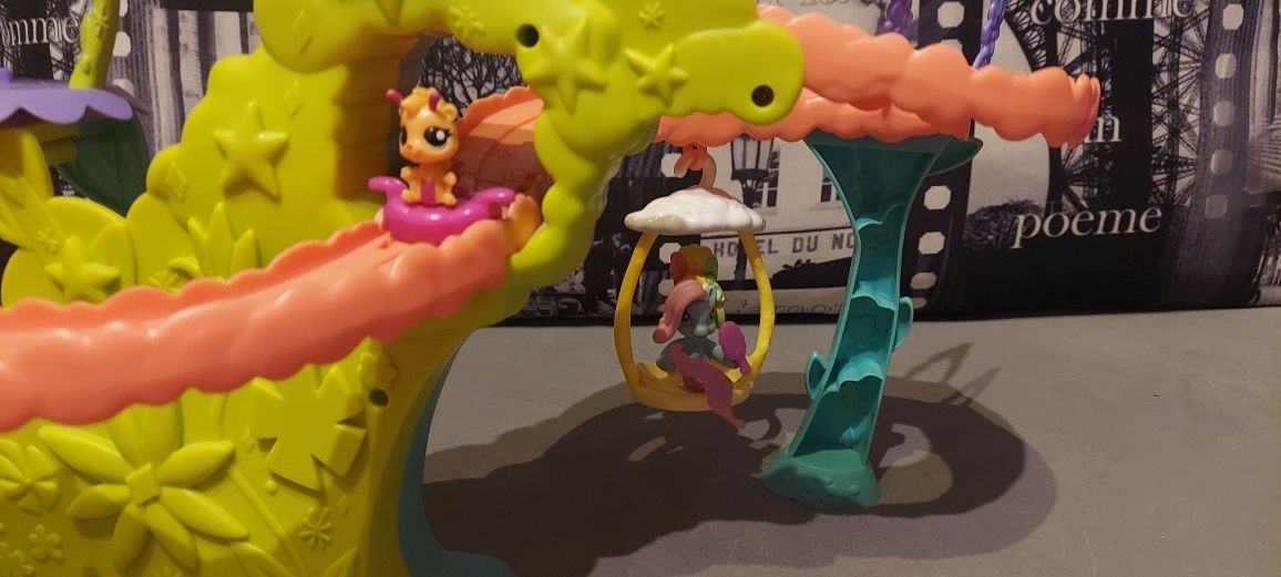 Littlest Pet Shop zjeżdżalnia