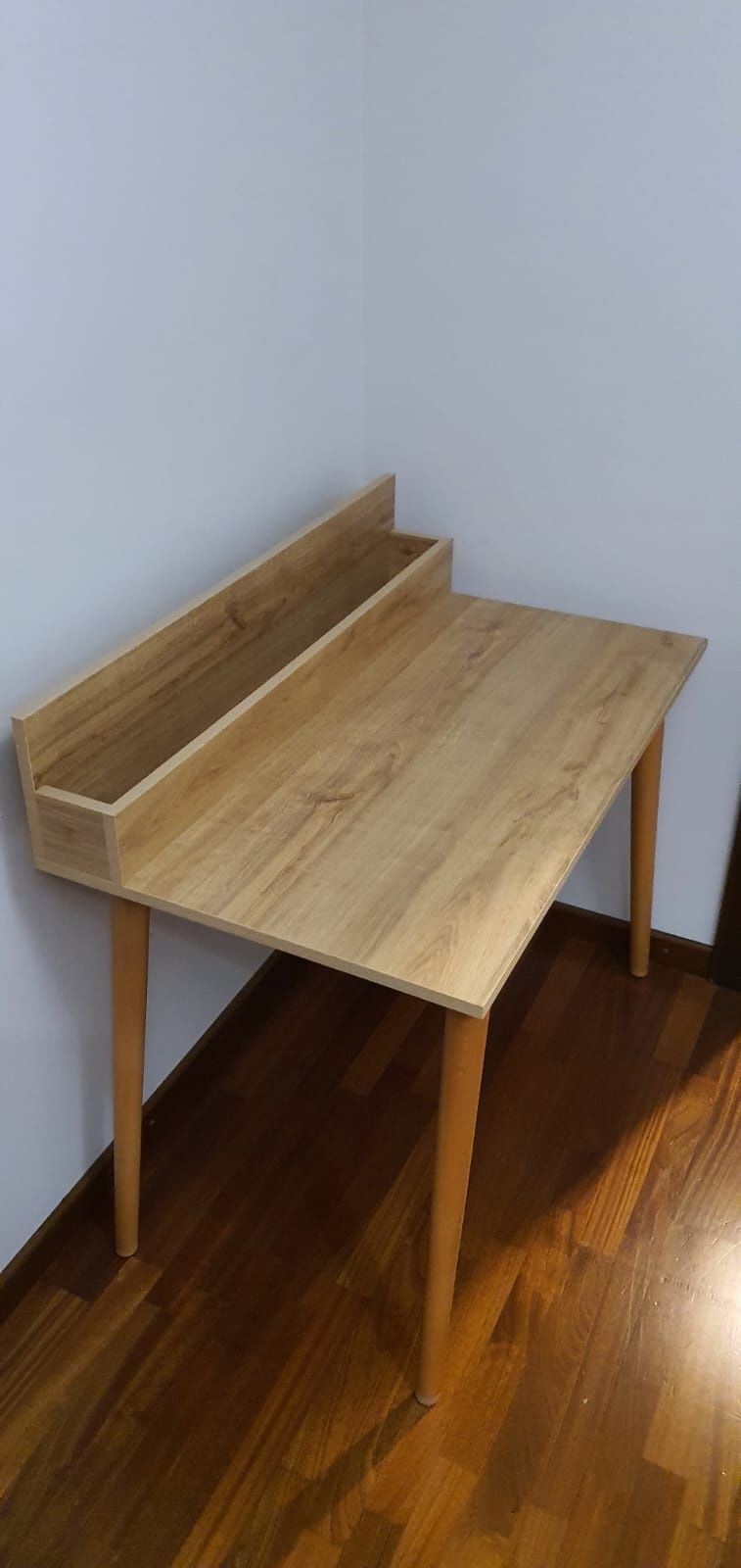 Piękne biurko modern drewniane sekretarzyk