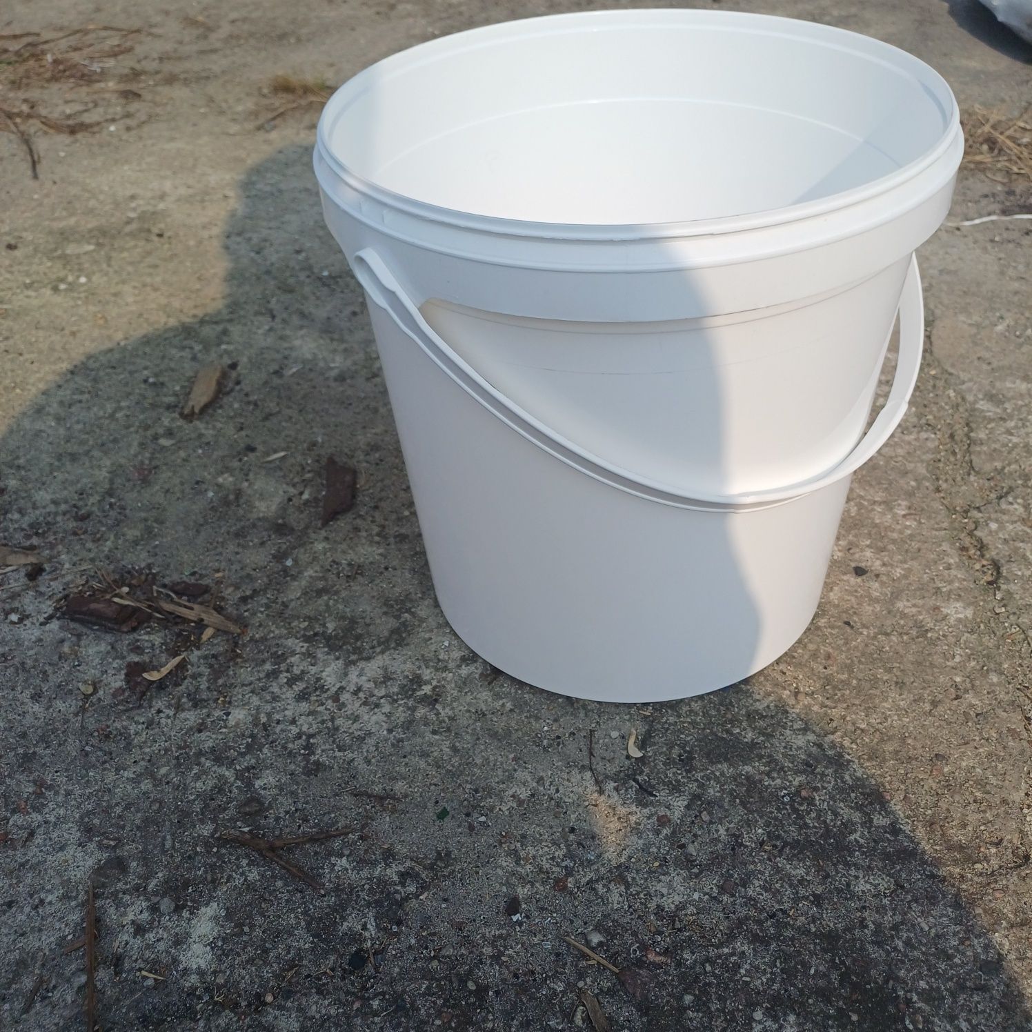 Sprzedam wiadra 20l.