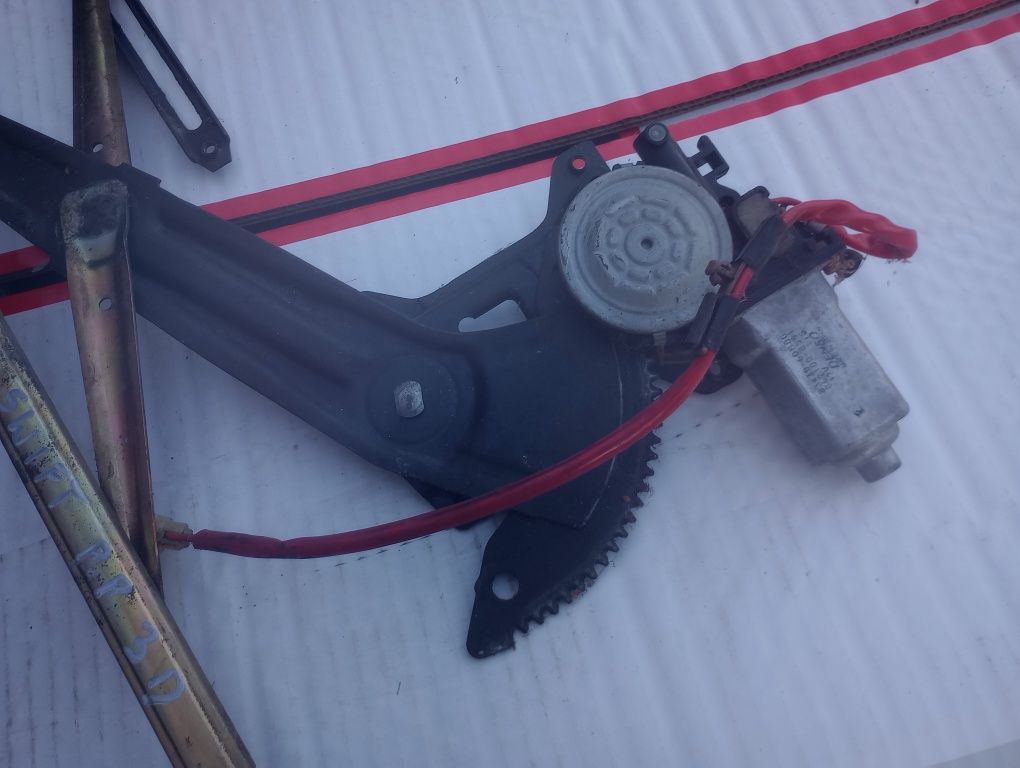 Suzuki Swift 3 lll mechanizm szyby elektryczny prawy 3-Drzwi