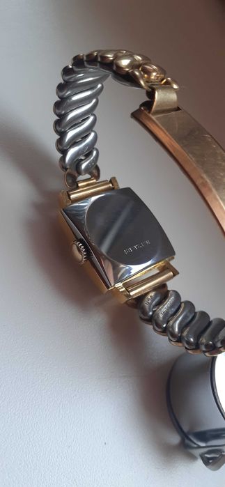 Zegarek bransoletką LONGINES 17 JEWELS 8LN Złoty-pozłacany antyk.