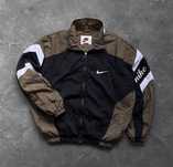 Casaco NIKE escuro
