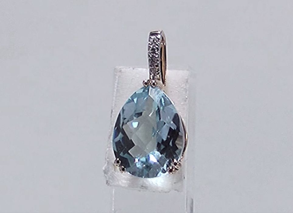 Золотой кулон с бриллиантом и топазом 585 проба