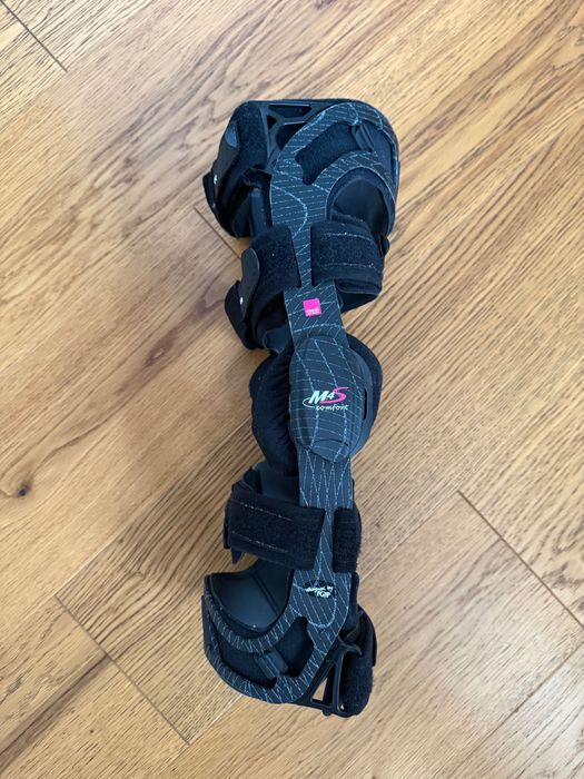 medi M.4s comfort CI orteza kolana lewa – rozmiar M, czarna