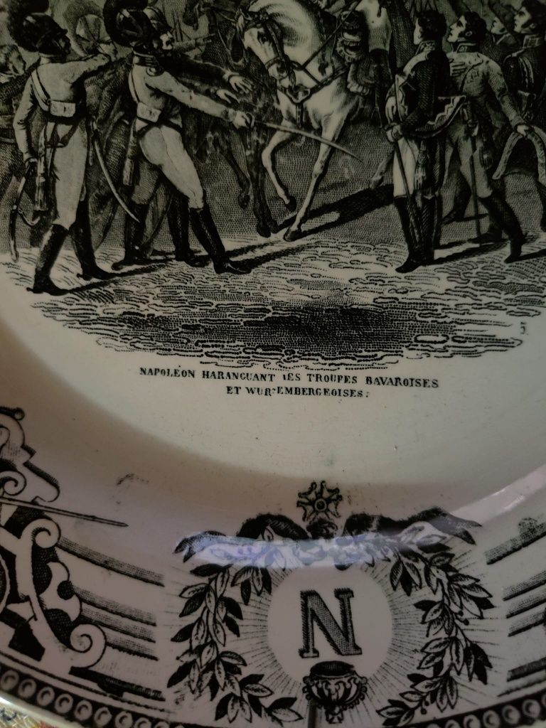 Prato Histórico Napoleão Bonaparte - Faiança Séc. XIX. 
Um autêntico p