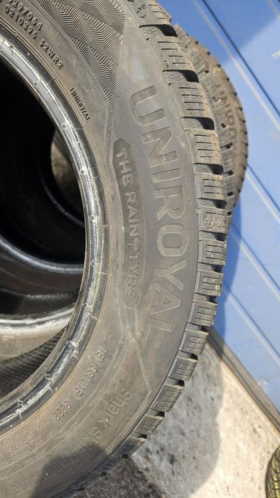 Opony zimowe 165.70.14 uniroyal