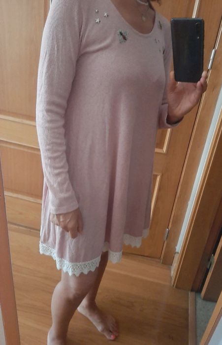 Vestido rosa c renda e bordados, M