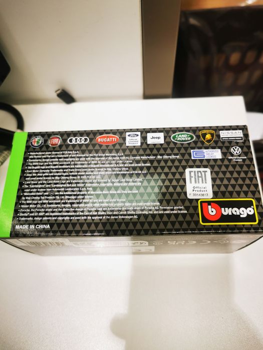 Fiat 500 Burago 1/32