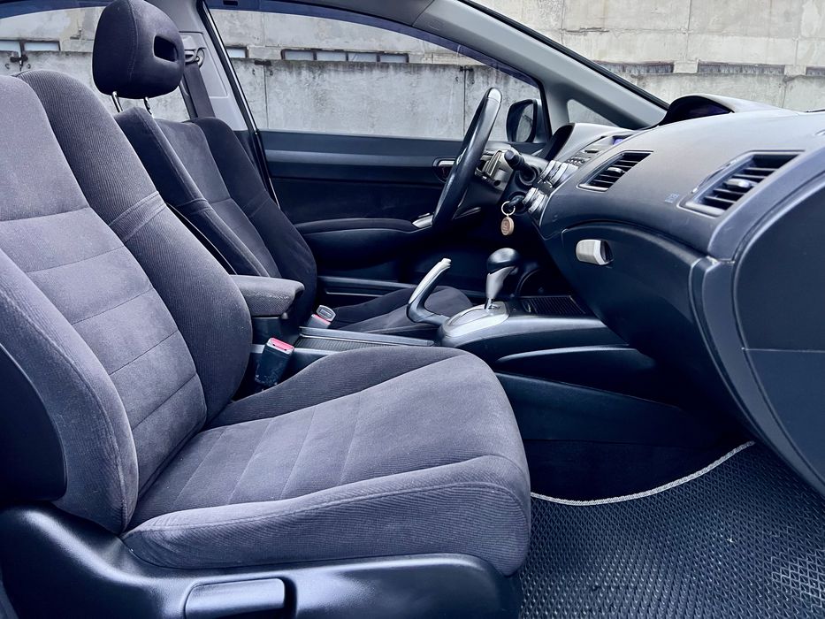 Honda Civic АВТОМАТ 1.8 ГАЗ/Бензин