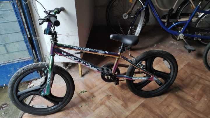 Rower BMX zadbany.