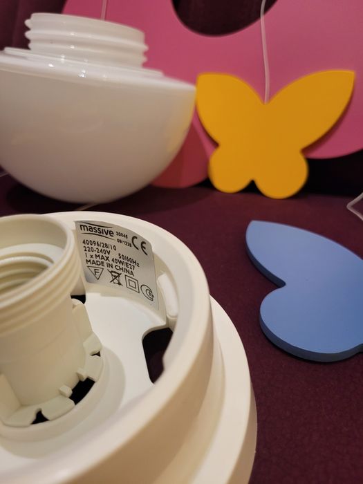 Lampa sufitowa do pokoju dziecięcego