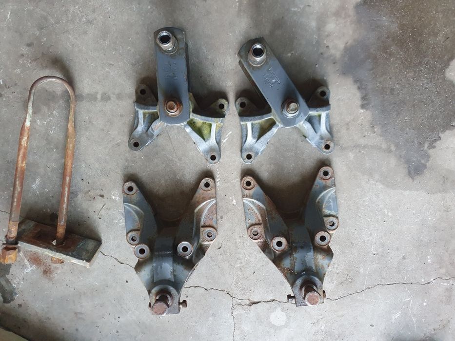 Mocowanie Resorów Cybanty Obejmy Renault Midlum 17.5