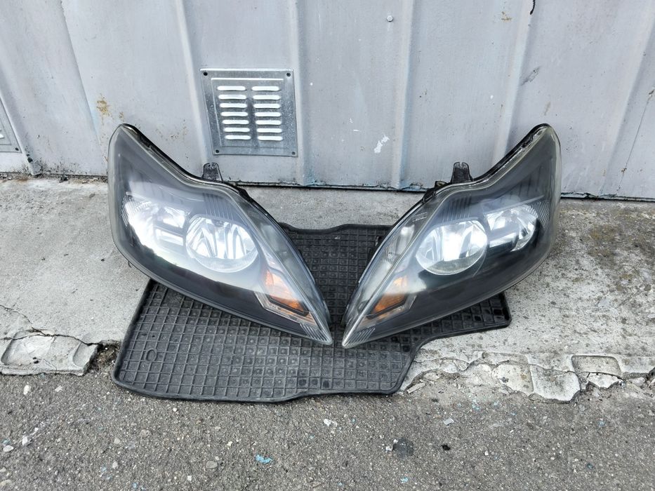 Форд фокус focus mk2 фара лампи